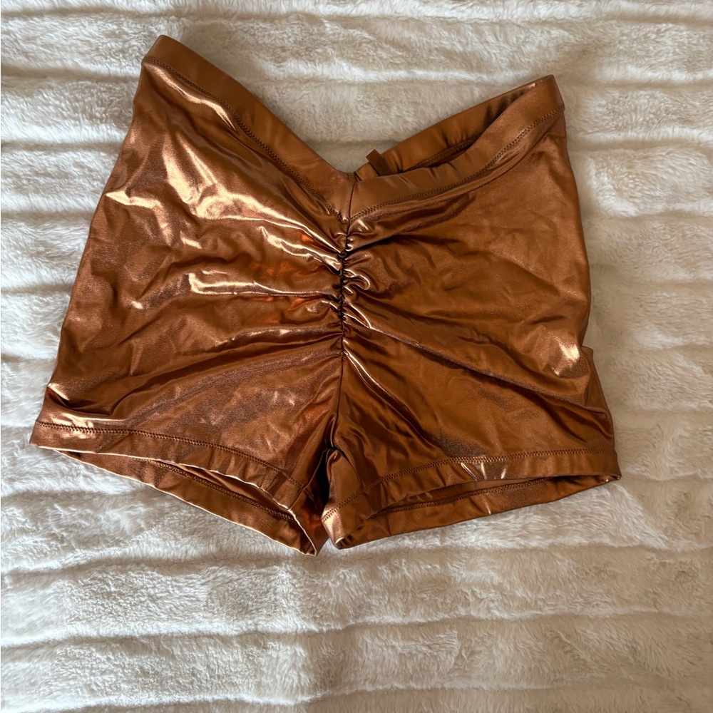 SKIMS Metallic Swim V Waist Short - Picture 2 of 3